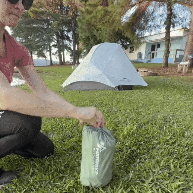 Almofada de dormir GreenCloud UltraComfort: onde o luxo encontra a aventura™